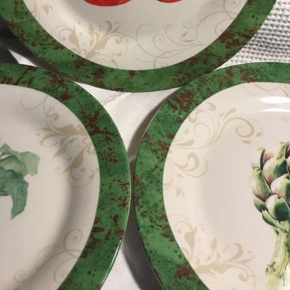 Dinner Plates Dishes Farmers Market Vegetable Motif 10.5” Ceramic Set Of 4 EUC - Picture 9 of 9